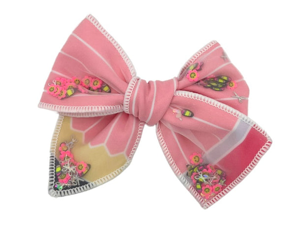 (PREORDER) PRE-TIED BOW-Pencil SHAKER (Pink)