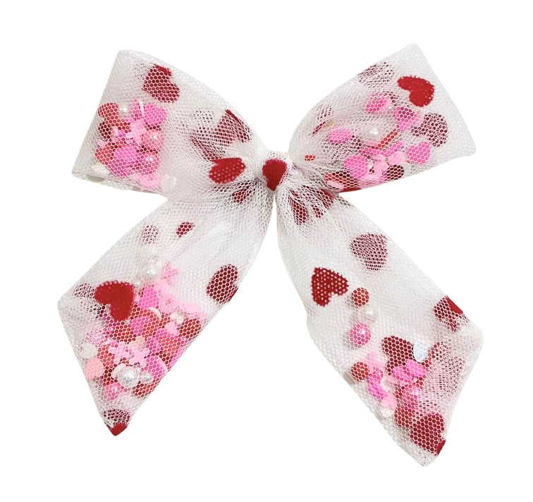 (PREORDER) Shaker Bow White & Red Heart